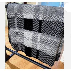 ICEWEAR 100% Icelandic Wool Nordic Black Gray Scandinavian Design Throw Blanket